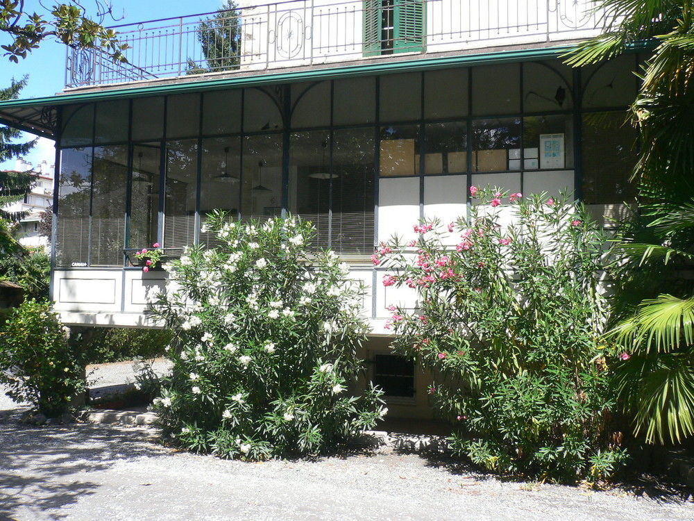 Hôtel Montilleul Pau Exterior foto